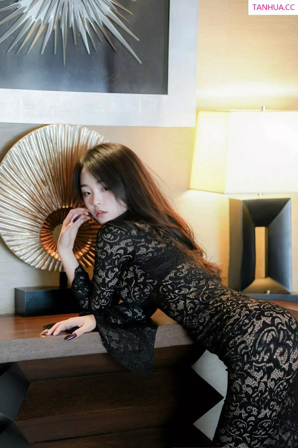   [XiuRen]高清写真图 2025.06.04 No.10360 白琮瑗第15张图片